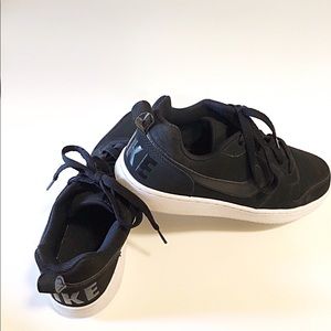 NIKE COURT BOROUGH TRAINERS